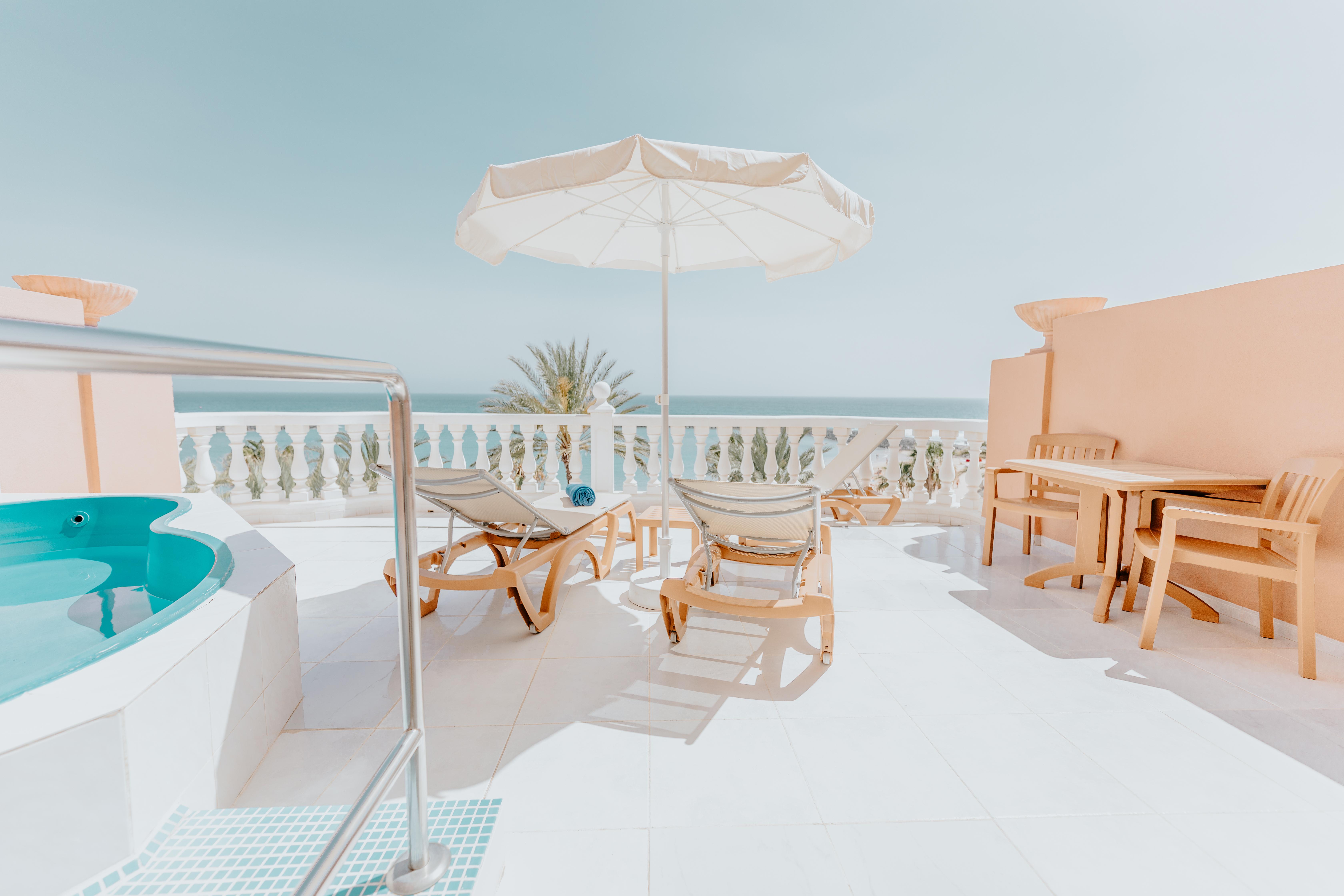 Hotel Cleopatra Palace Playa de las Americas  Exterior photo